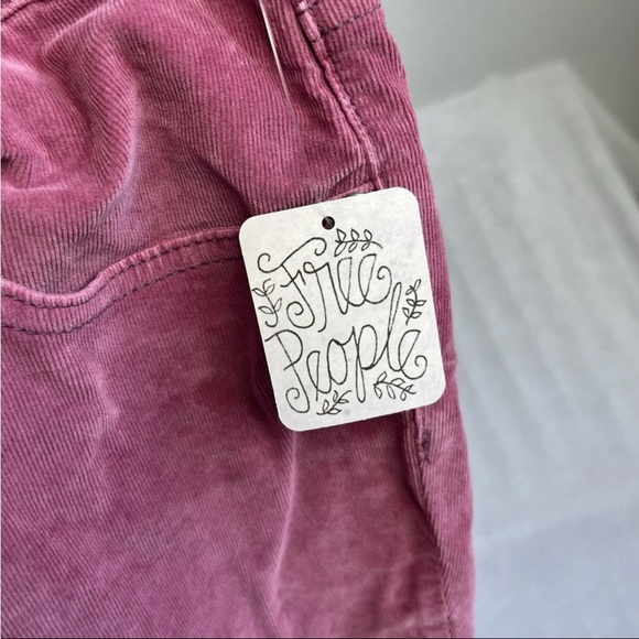 We The Free Jeans Sz 31 Short Flare Leg Boot Cut HR Raw Hem Corduroy Pants NWT - Picture 6 of 9